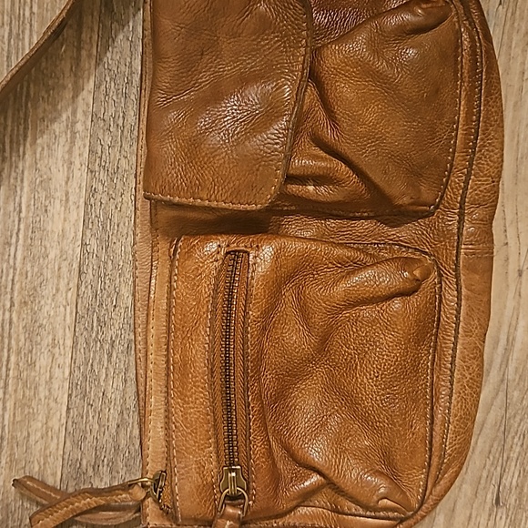 Free People Tan Leather Shoulder Bag - Picture 6 of 8